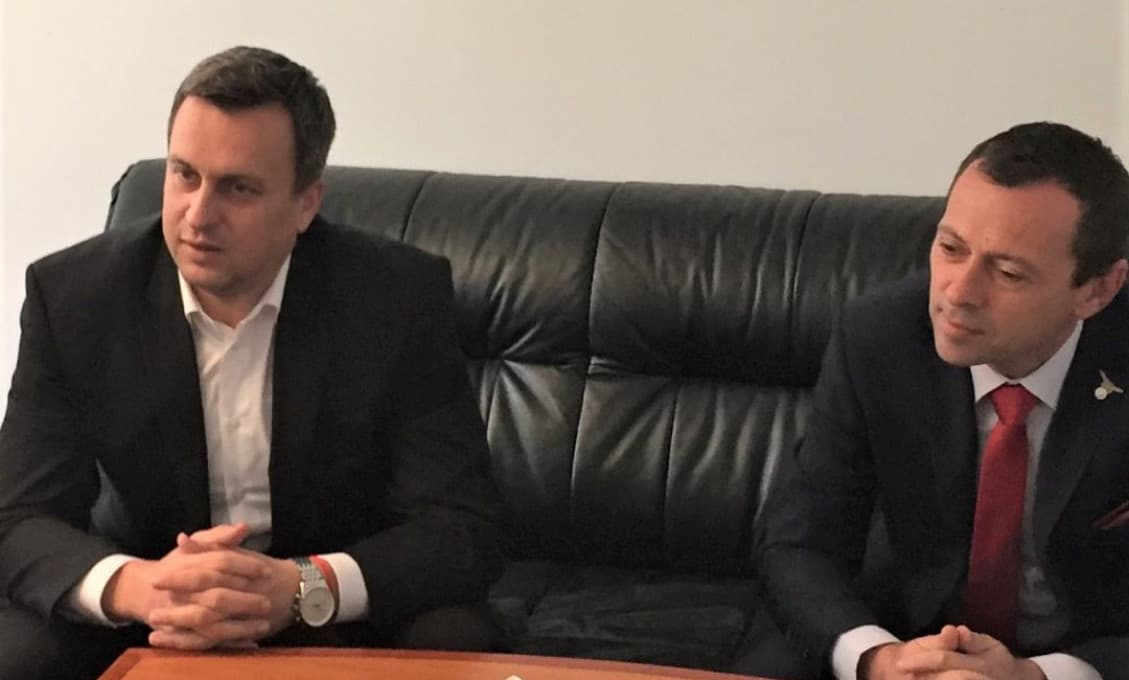 Krajský šéf SNS Milo Horka: "Ste banda. Všetci do jedného. Klamete. Robíte si z huby riť!"