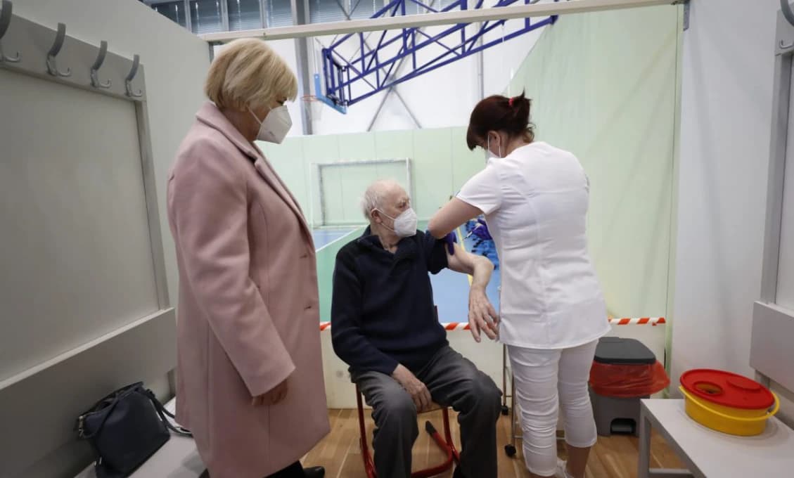 VIEME PRVÍ: Indické letectvo sa takmer samé zbombardovalo (Video)