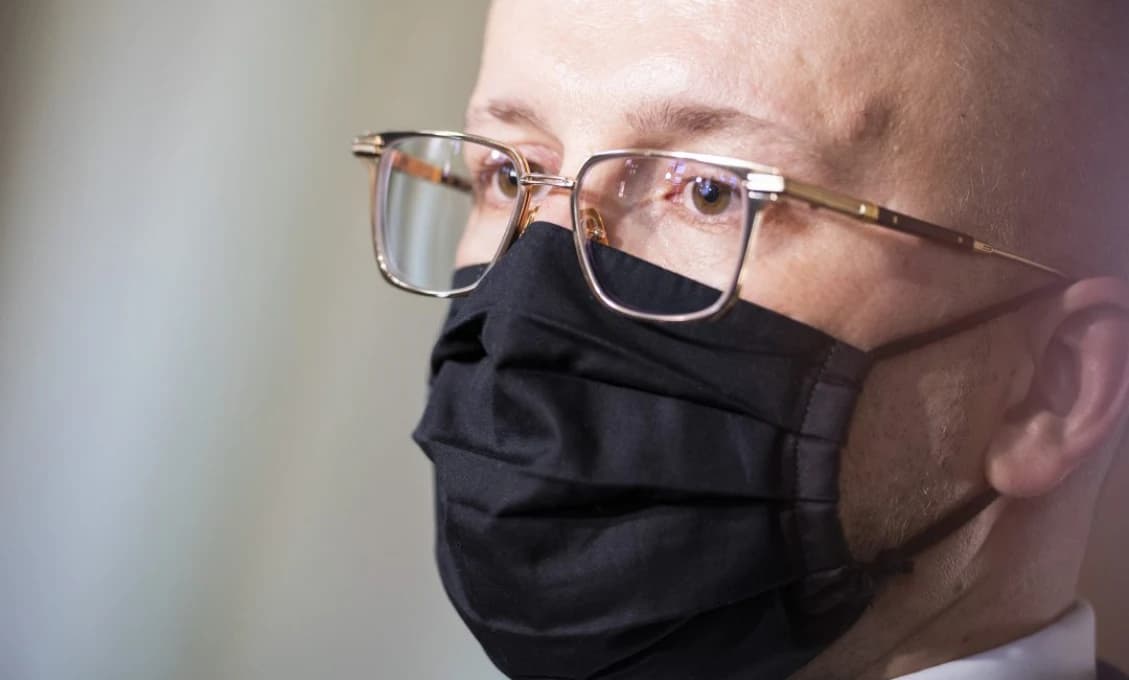 Anonym poslal Pčolinskému list, okrem neho sú v ňom aj iné známe osoby a ich prepojenia na rôzne kauzy
