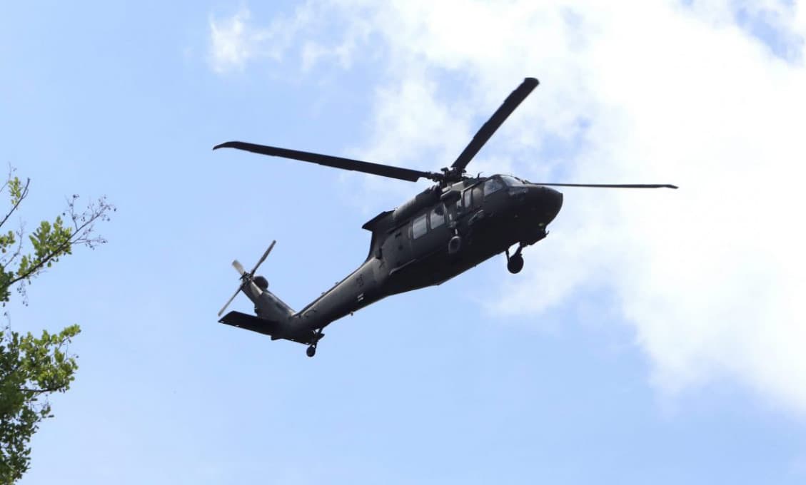Fakt arogantné - vrtuľník Black Hawk lieta nad národným parkom