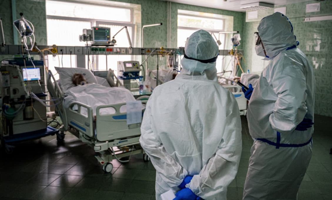 Poľský lekár, ktorý sa vysmieval z odporcov vakcín, zomrel 19 dní po zaočkovaní vakcínou Pfizer