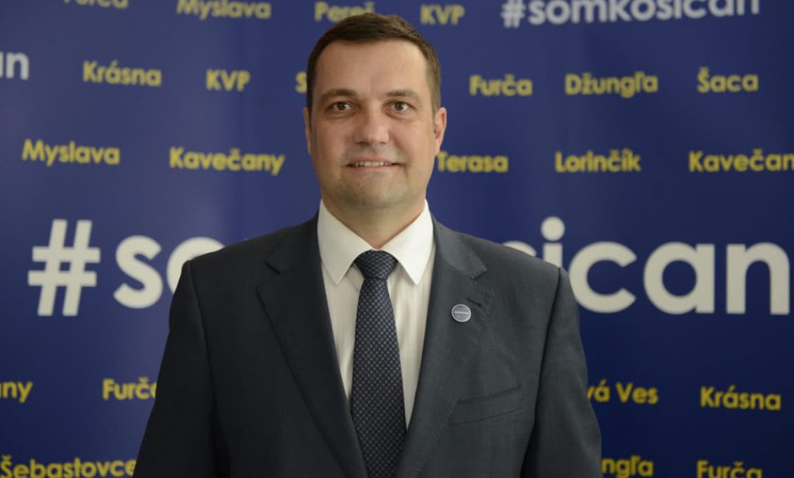 Novotný: Čo bude robiť vojak na čele ministerstva zdravotníctva po skončení pandémie, v čase mieru?