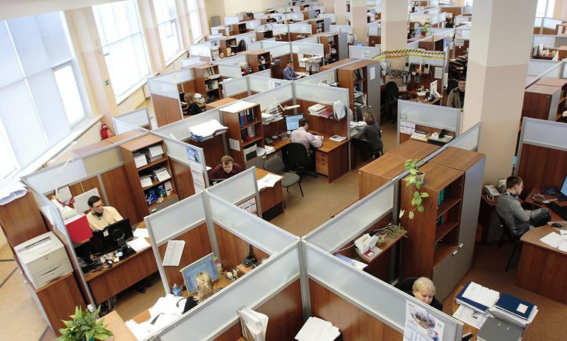 Španieli idú testovať štvordňový pracovný týždeň. Uchytil by sa aj na Slovensku?