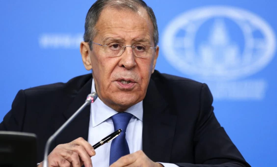 Lavrov: "Neodmietame rozhovory s NATO, no o Ukrajine už nič počuť nechceme"