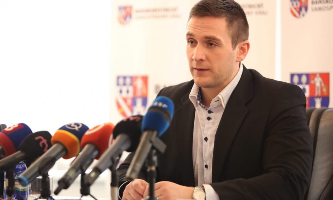 Uhrík: Náš život sa zmenil na klietkový chov. Musíme znovu začať normálne žiť
