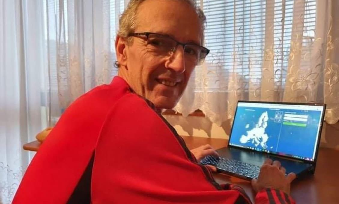 Europoslanec Štefanec šíri po internete nepravdy a vyzýva postaviť sa proti Rusku
