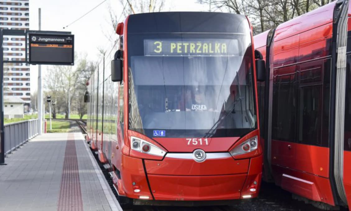 Putin posmrtne vyznamenal 14 námorníkov,ktorí zahynuli pri požiari ponorky