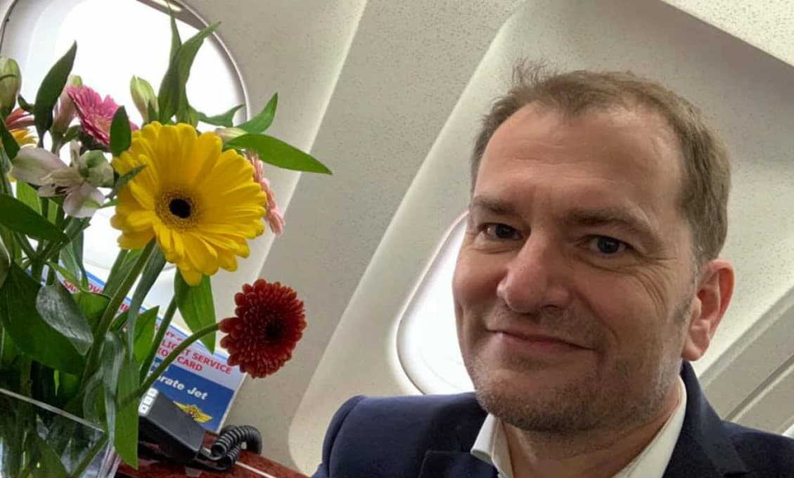 Francúzsky pilot si dal selfie počas letu s Su-30. Nazval ju „veľkou stíhačkou“ (FOTO)