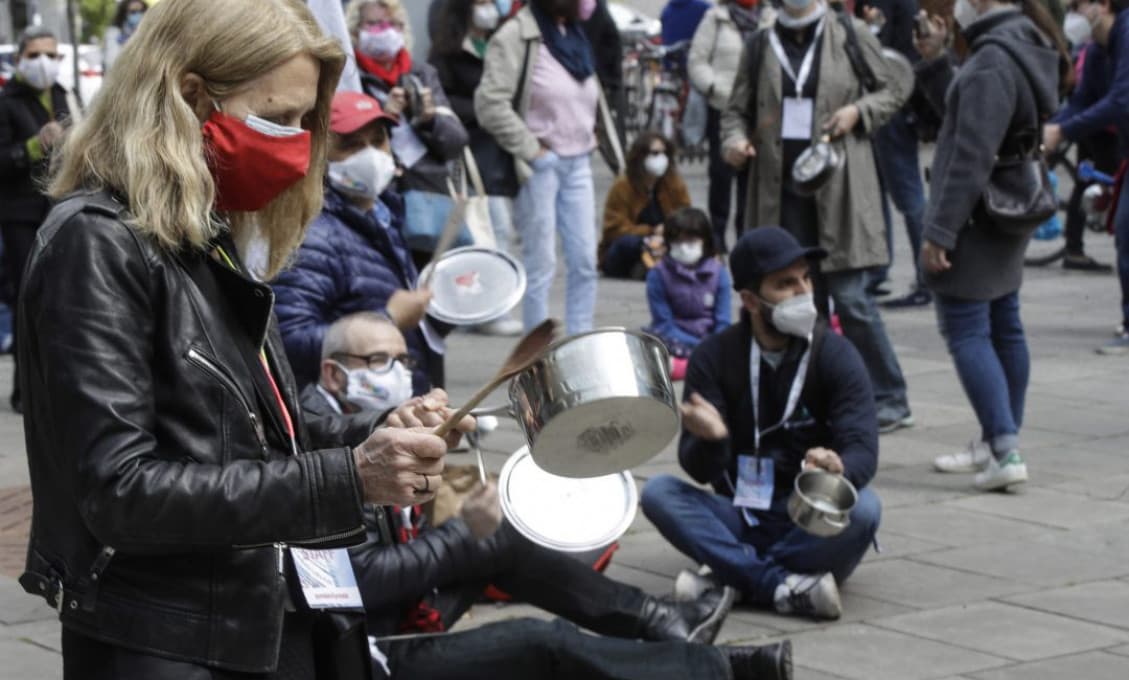 Ľudia protestovali proti pandemickým opatreniam vo Fínsku, Dánsku aj Nórsku