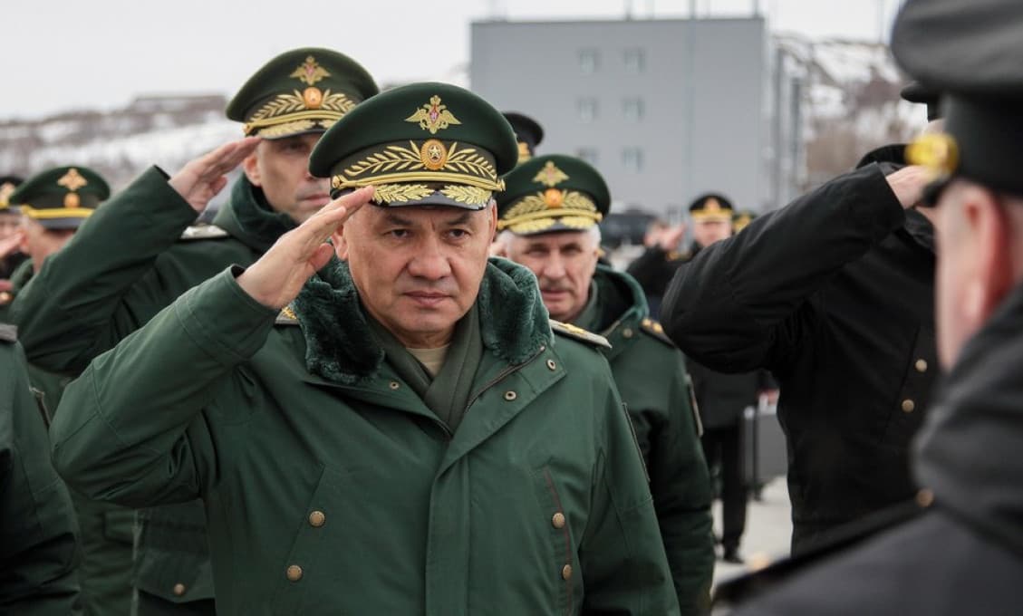 Ruský minister obrany varuje NATO: Ruské jednotky sú pripravené brániť krajinu