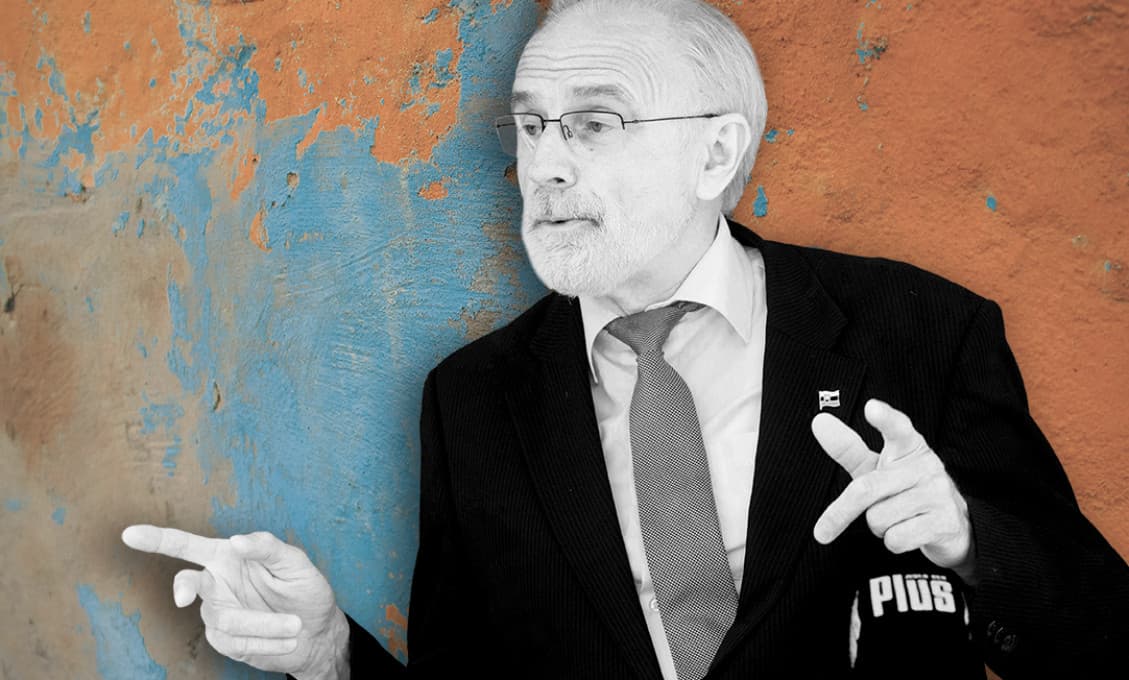 Minister Mičovský má šestnásť poradcov a výsledok taký, aký má - desivý