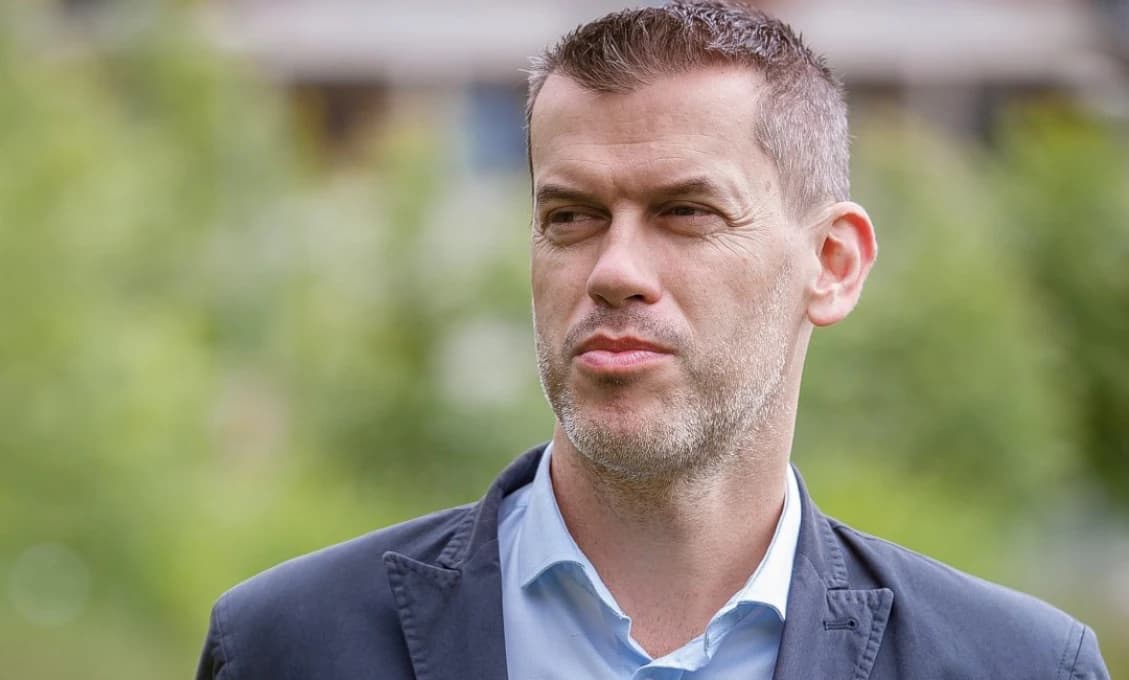 V Prahe sa množia prípady napadnutia gangmi mladistvých. Mlátia do krvi a okrádajú bez rešpektu