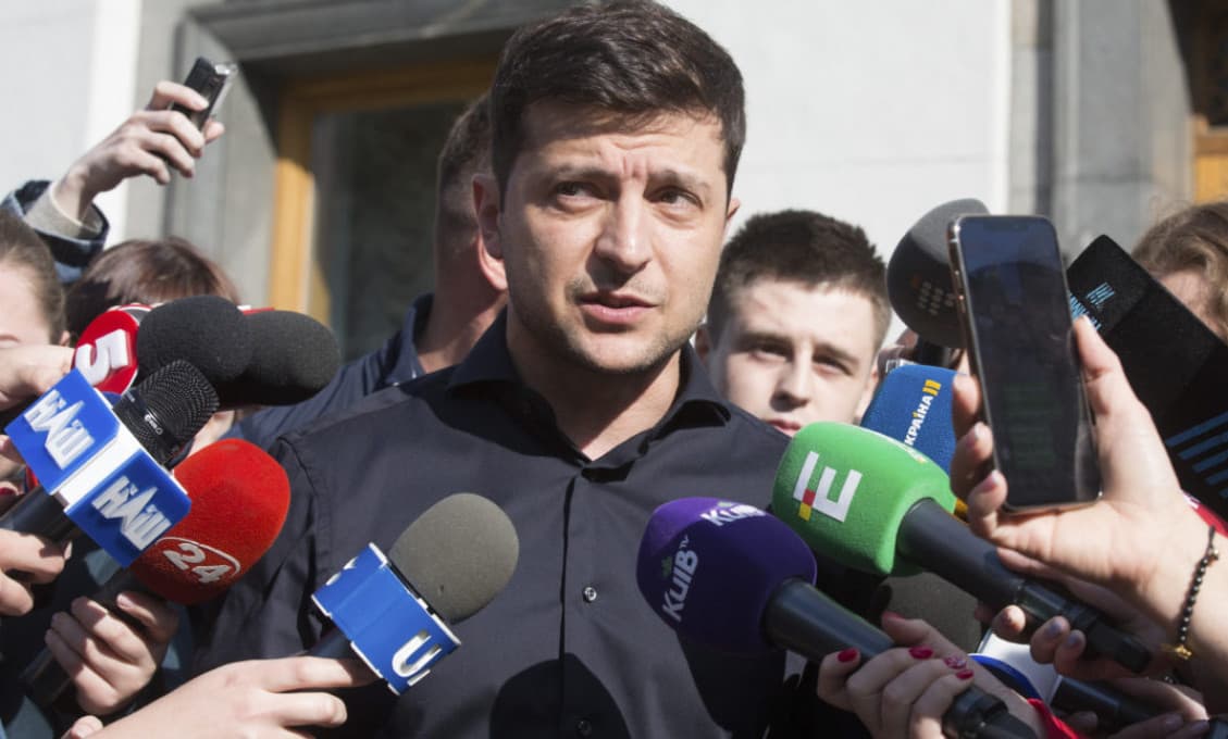 Zelenskyj si pripomenul koniec druhej svetovej vojny pri hraniciach s Ruskom