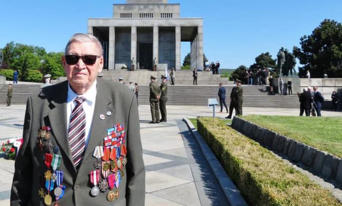 Zväz protifašistických bojovníkov: Prezidentka odignorovala veterána vojny obsypaného medailami