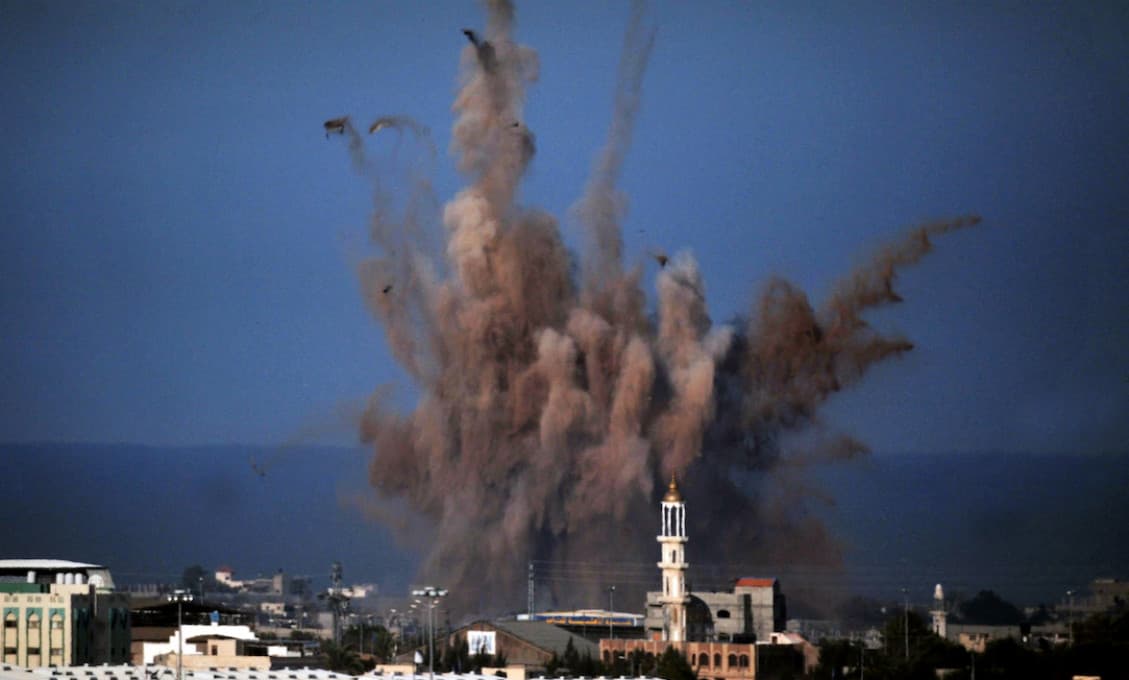 Gaza: Izraelský nálet si vyžiadal najmenej 20 mŕtvych vrátane deviatich detí
