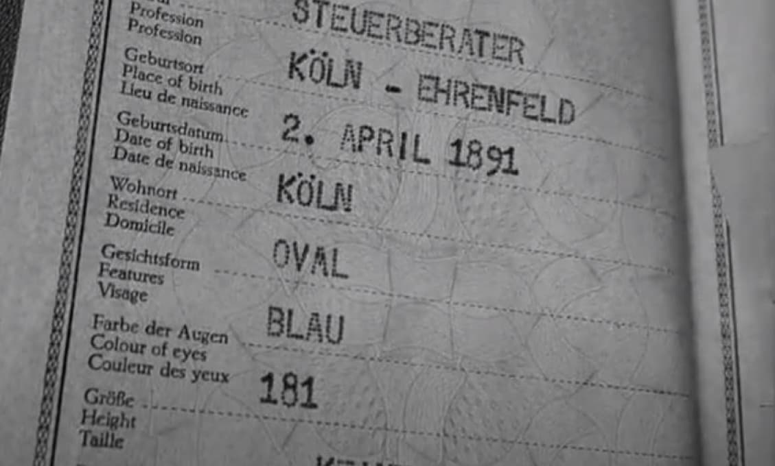 Hitlerov Ahnenpaß oprávňoval ľudí chodiť do práce, divadiel, múzeí. Je COVID pas novodobým Hitlerovým Ahnenpaßom?