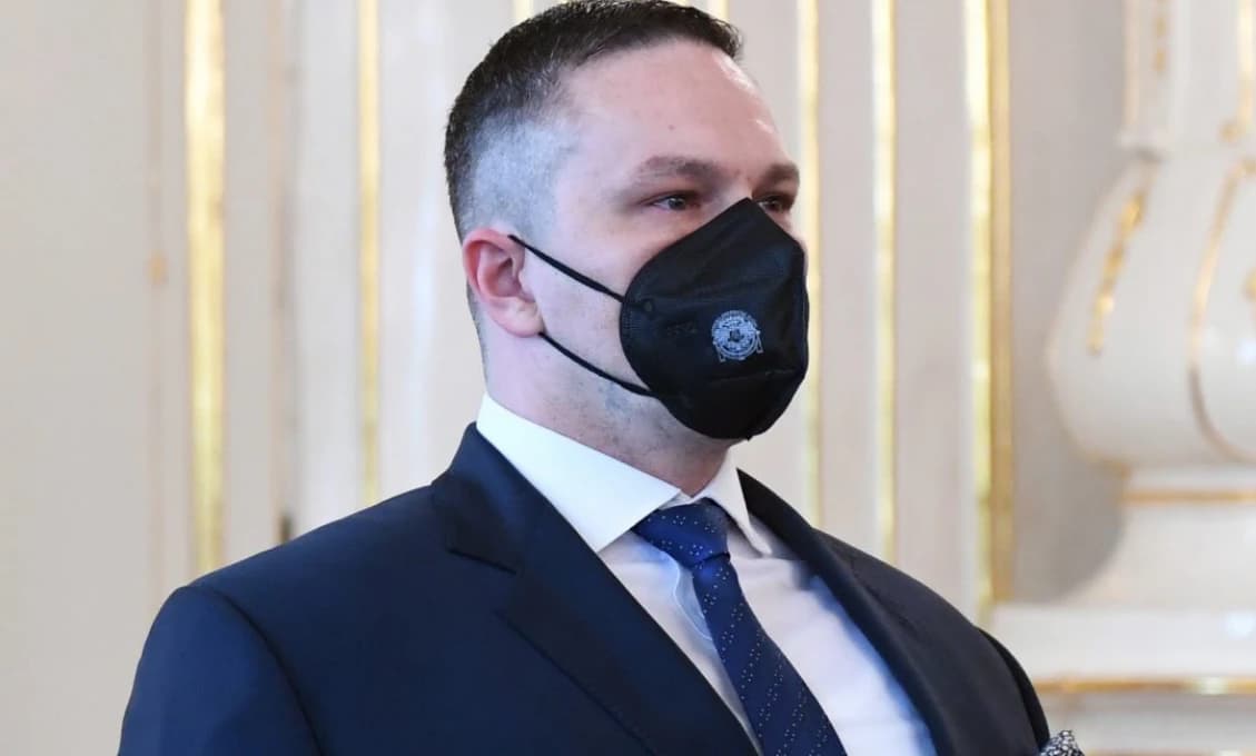 Absolútny škandál: Šéf SIS Aláč zasahuje do trestného konania. Asistovalo mu pri tom celé vedenie štátu