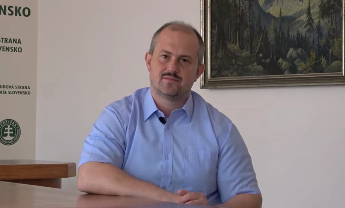 Kotleba: V parlamente sa pri hlasovaní už nikdy nezdržíme. Buď bude ZA alebo PROTI (VIDEO)