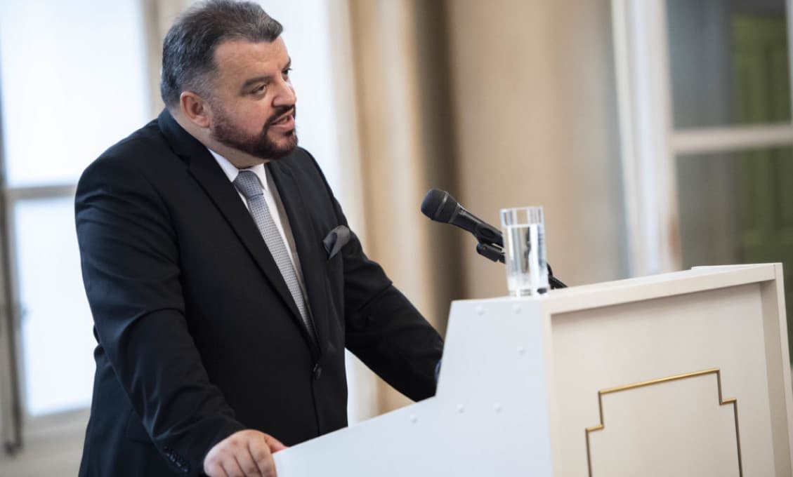 Chmelár: Migračná kríza v Európe? Riešením nie je pustiť ich sem, ale okamžite zastaviť vojny, dodávky zbraní...
