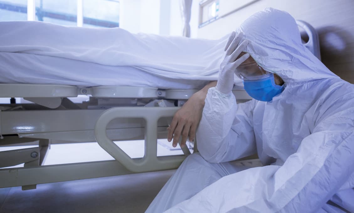 Deň po očkovaní zomrela mladá pracovníčka radnice v Nitre. Súvislosť preverujú