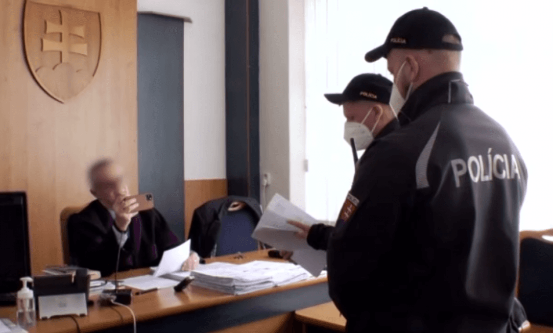 Sudca Dalibor Miľan odmietal nosiť respirátor počas pojednávaní. Šefovi Súdnej rady posiela odkaz