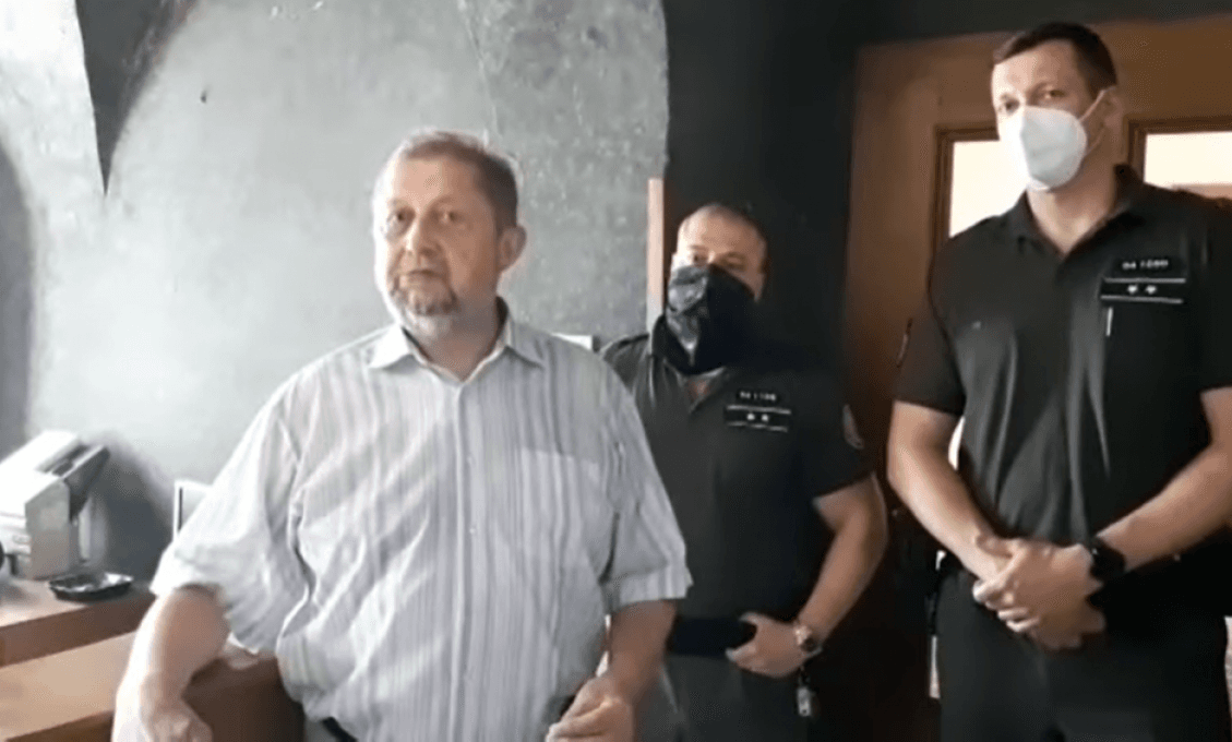 Takto nahnevaného Harabina ste ešte nevideli: Ťažký kriminálnik Mazák nedodržiava Ústavu (VIDEO)