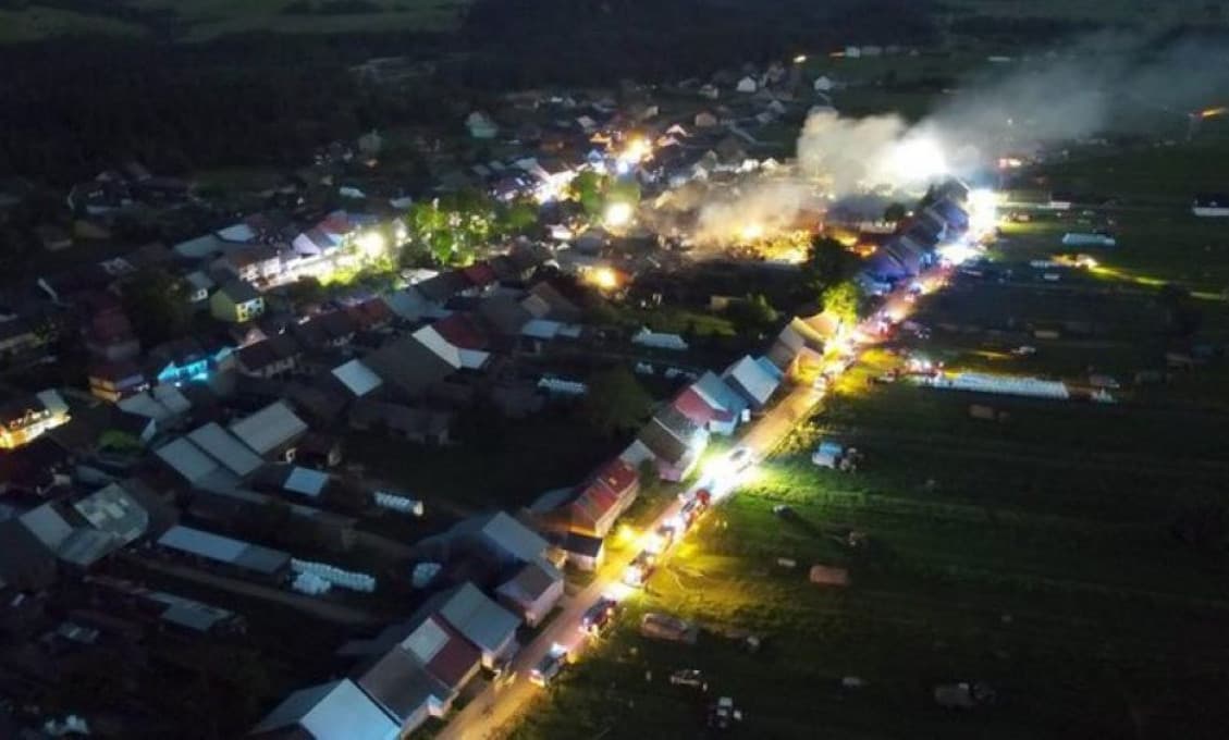 Apokalypsa v susednom Poľsku. Po obrovskom požiari zhorela takmer celá dedina!