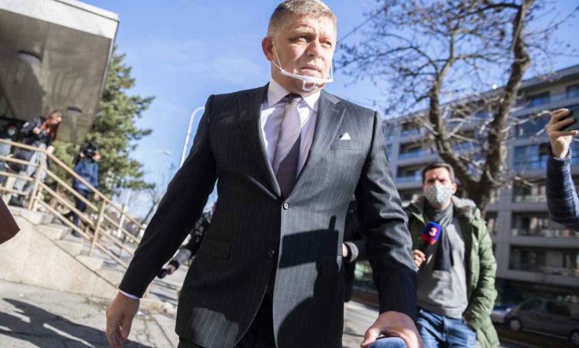 Stará láska nehrdzavie? Fico a jeho bývalá právnička opäť spolu! (FOTO)