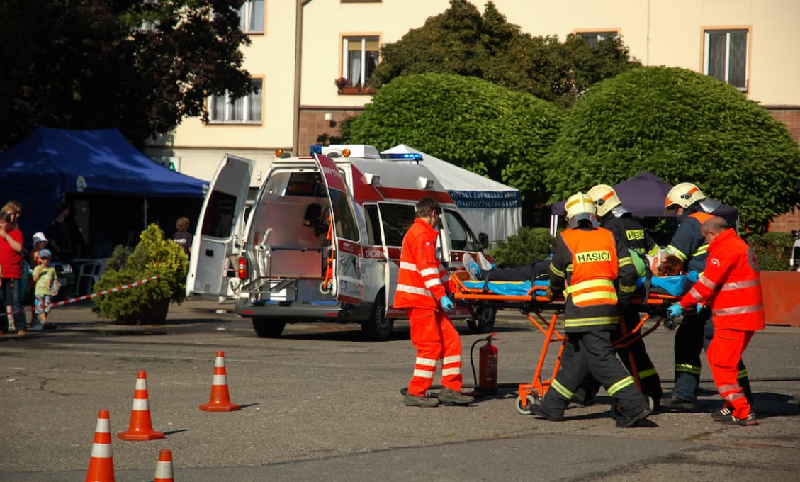 Na strednej škole v meste Sokolov hromadne skolabovali študenti