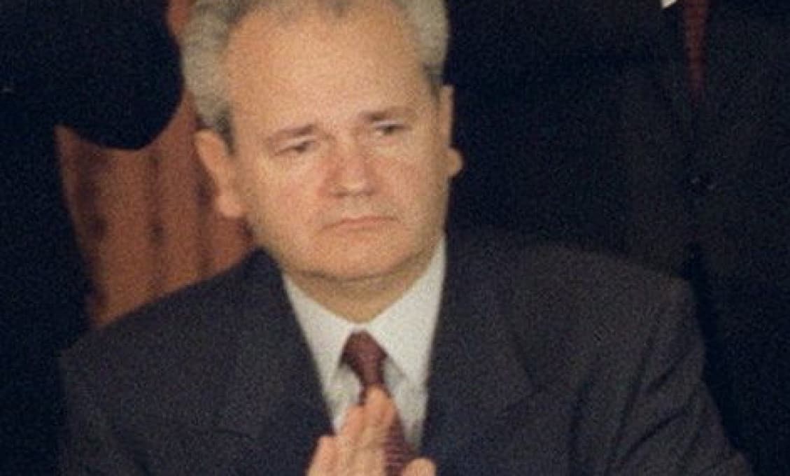 Od vydania Slobodana Miloševiča medzinárodnému tribunálu uplynie 20 rokov - dnes