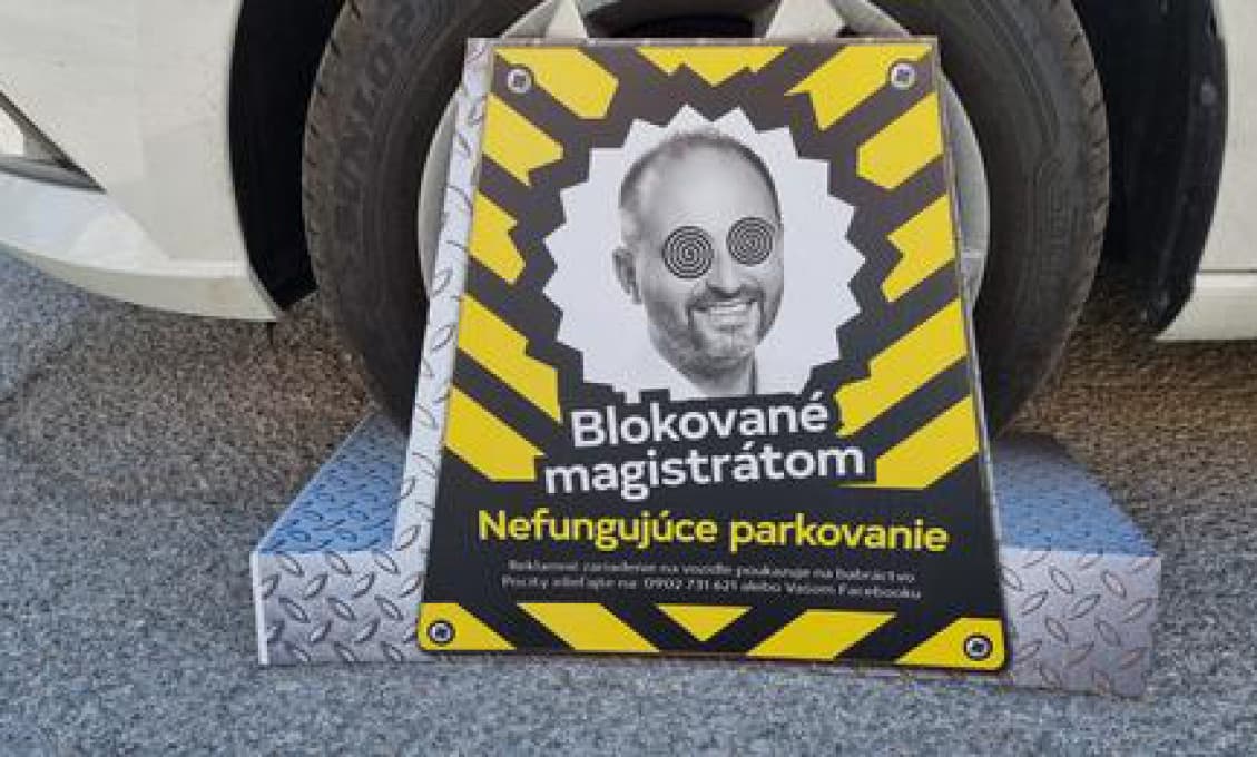 Záhadné papierové "papuče" v Košiciach. Primátor mal milión neprijatých hovorov