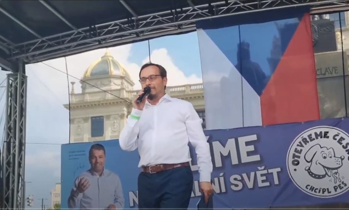 O čo ide covidovej mafii? Rozhodne nielen o to, aby zarobila na šmejde
