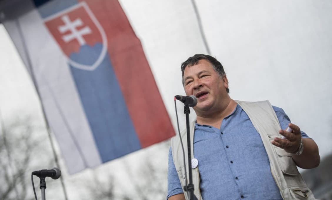 Profesor Krčméry je späť! Na protestujúcich sa nehnevá a stretnutiu s nimi sa nevyhýba