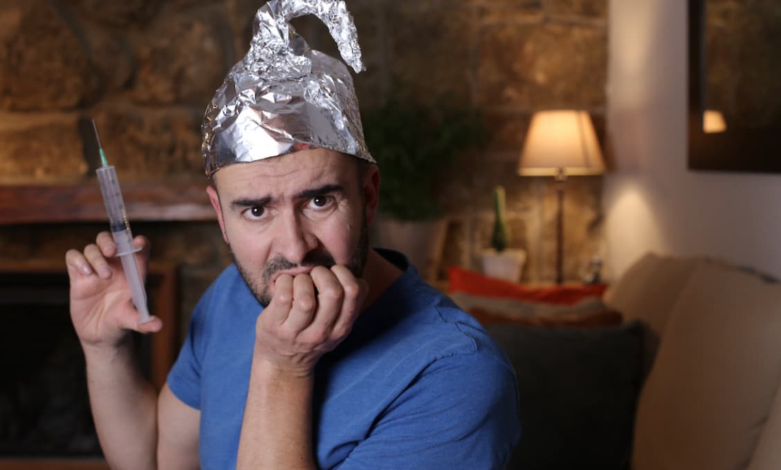 Prečo miesto vpichu po covid očkovaní magnetizuje?