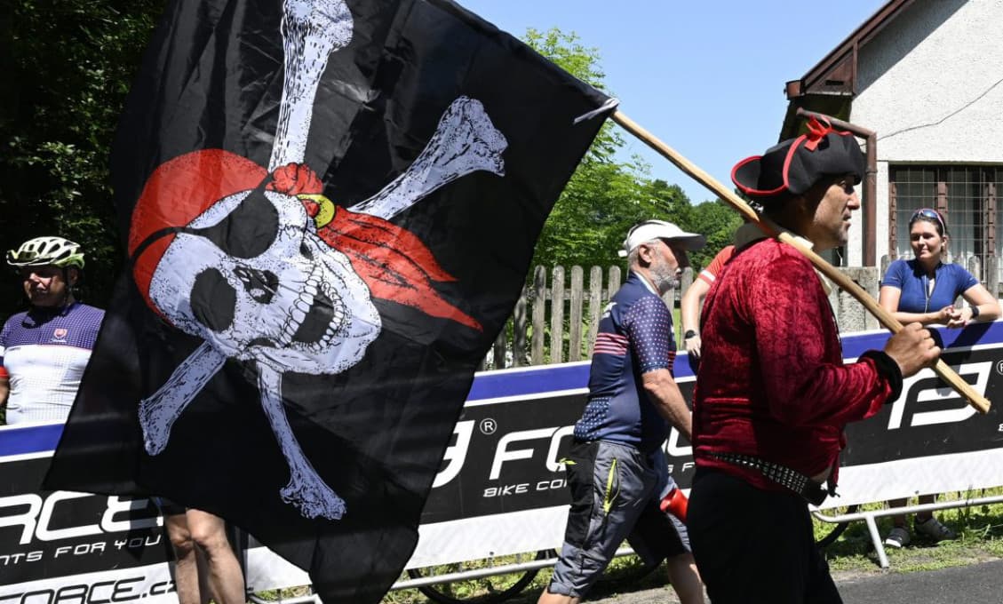 Počet útokov pirátov výrazne klesol, svetové oceány sa stávajú bezpečnejšími