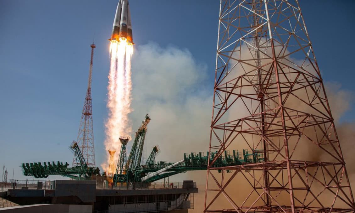 Šéf Roscosmosu vyzýva ruských miliardárov: "Vezmite si príklad z Bransona a investujte do vesmíru"