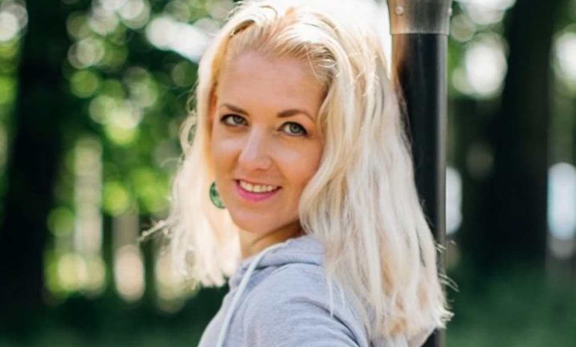 To naozaj? Hovorkyňa ministerstva, ktorá nafúkala v pracovnej dobe je späť!