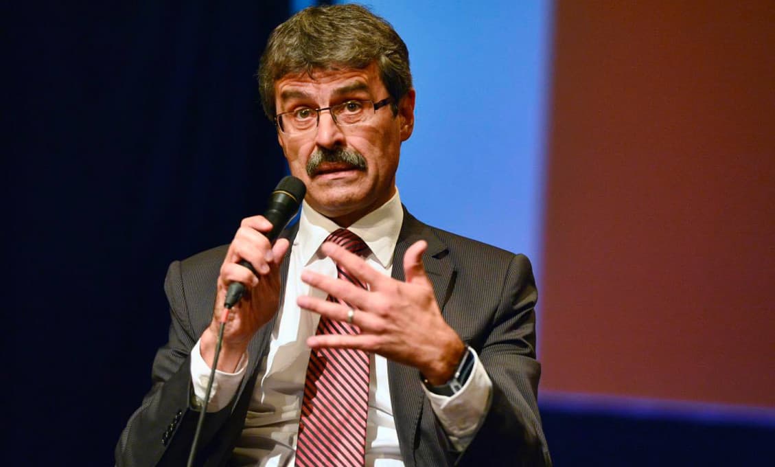 Najskôr ho zapieral, dnes by bol hrdý: Toto je nemanželský syn zosnulého exministra Ftáčnika!