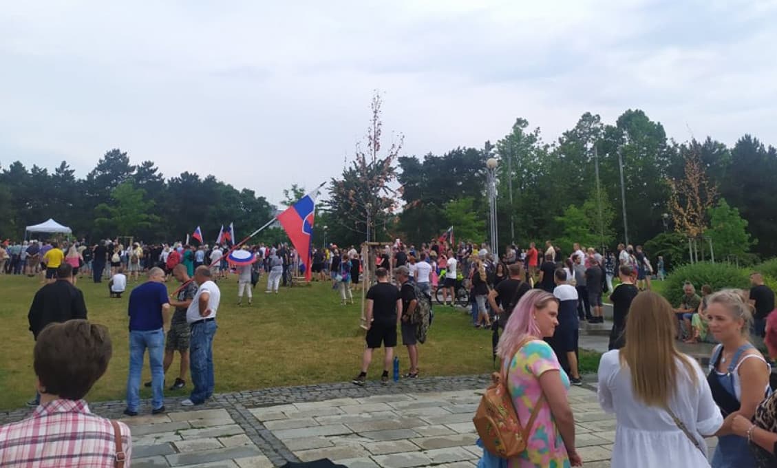 Šokujúce slová jednej z protestujúcich: To, čo sa na nás chystá od jesene položí Slovákov na kolená!
