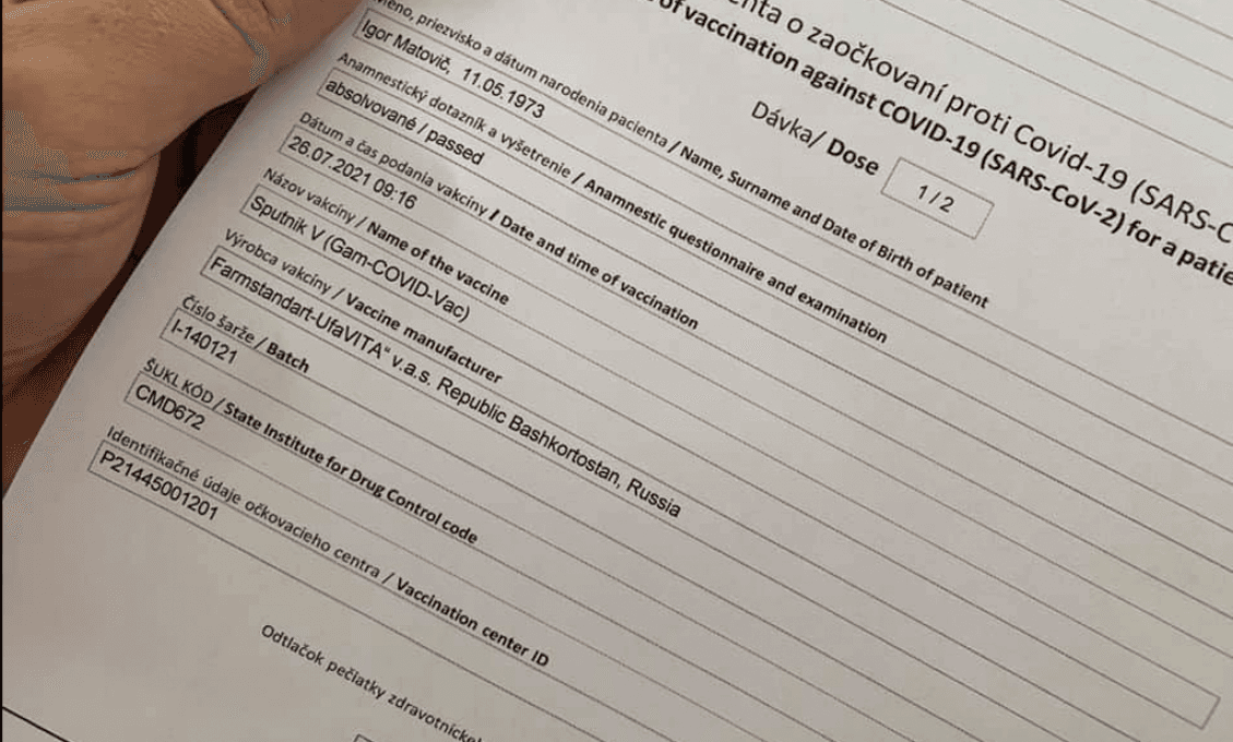 Minister financií má asi problém. Nevníma dni a ani mesiace, alebo sa len zamotáva v klamstvách