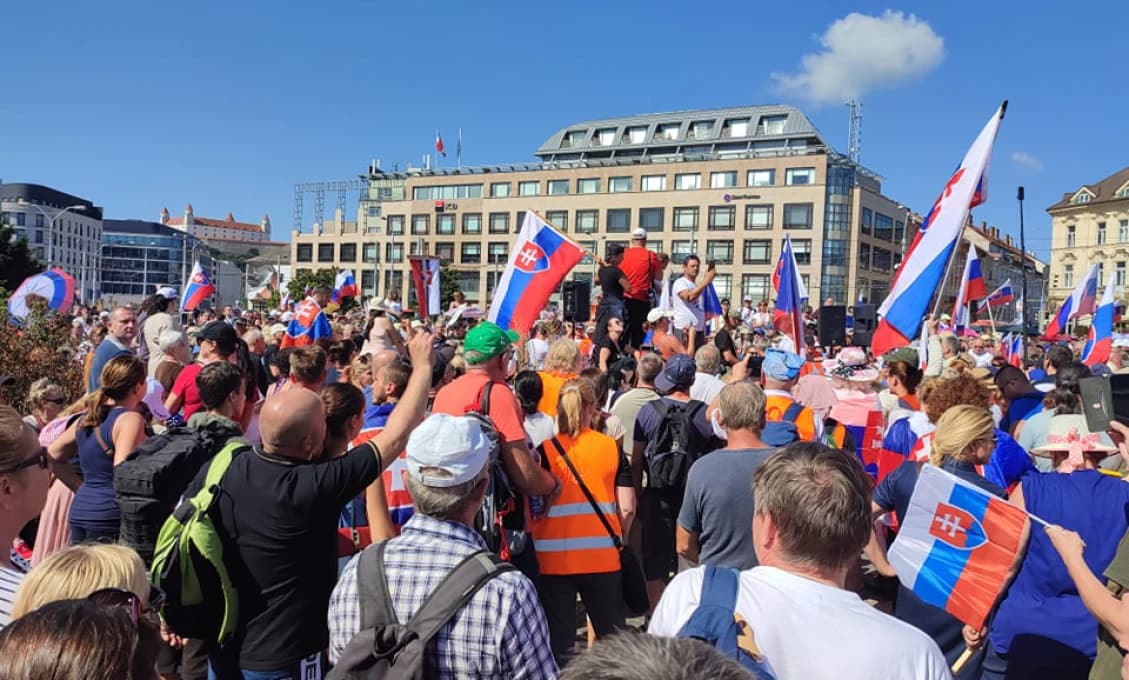 AKTUALIZOVANÉ: Voľby na Ukrajine suverénne vyhral Zelenský, do parlamentu sa dostane päť strán