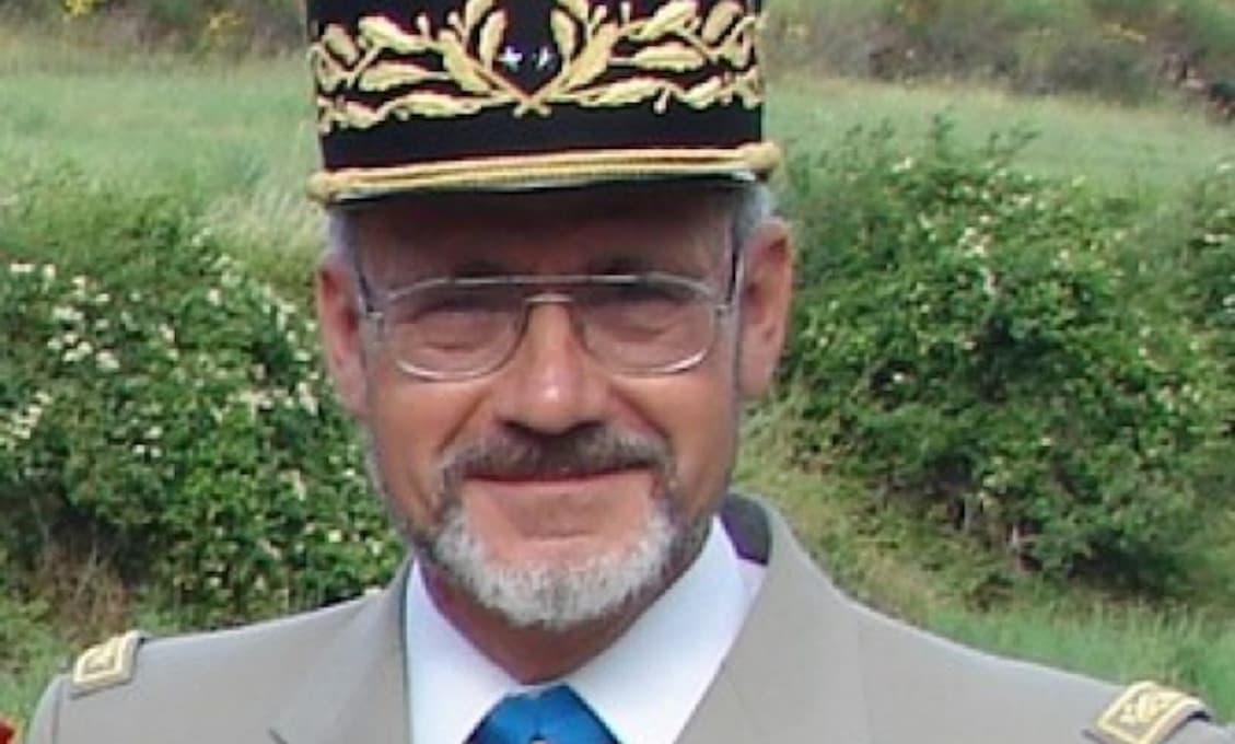 Z Covidu bude už zakrátko obyčajná choroba a toto šialensto skončí (Dominique Delaward)