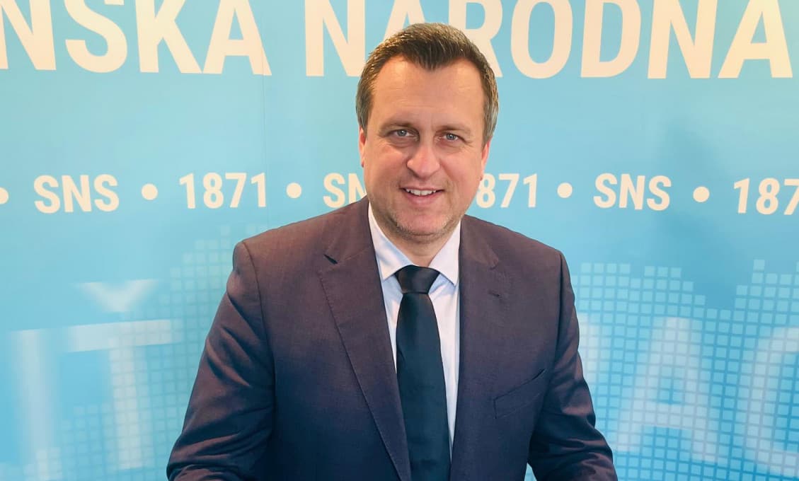 Očkovacia lotéria je určená len zaočkovaných občanov, preto je diskriminačná, upozorňuje SNS
