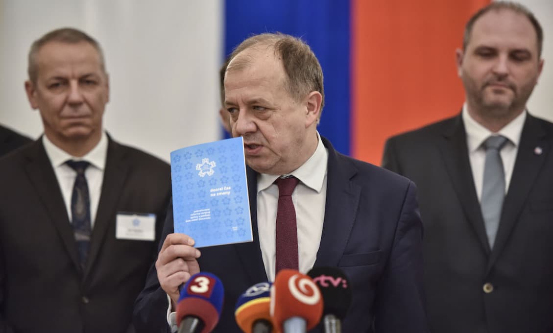 Rybníček sa na tlačovke vraj nevyhrážal, zato teraz straší