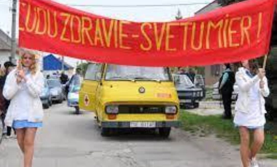 Očkovanci nielenže nikoho iného nechránia, ale v nevedomosti sa stali hrozbou pre ľudstvo, tvrdí Juraj Mesík