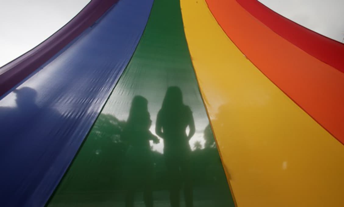 Ukrajina: LGBT komunitu počas pochodu napadla organizácia "Tradícia a poriadok"