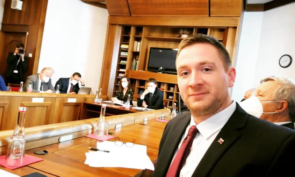 Uhrík: médiá na Slovenku? Klamú, klamú a znova klamú