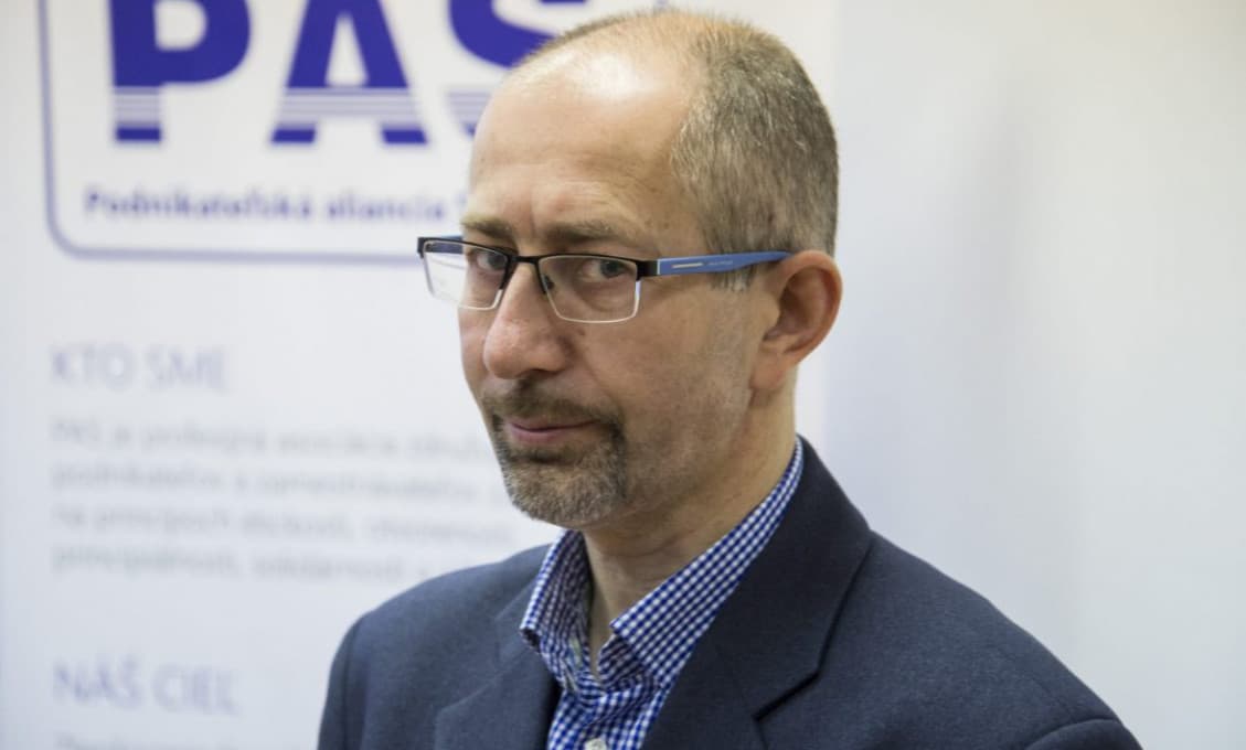 Koniec veľkej "lásky" medzi Sme Rodina a OĽaNO? Vyháňa Kremský z vlády Kollárovcov?