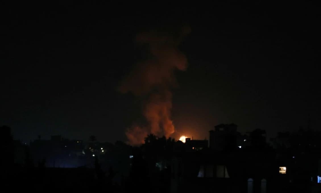Izraelské bojové lietadlá znovu bombardujú južnú Gazu (VIDEO)
