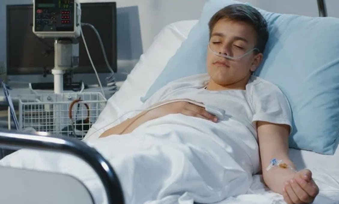 MIMORIADNE: Tínedžerov viac postihuje myokarditída z vakcíny než covid, tvrdí štúdia